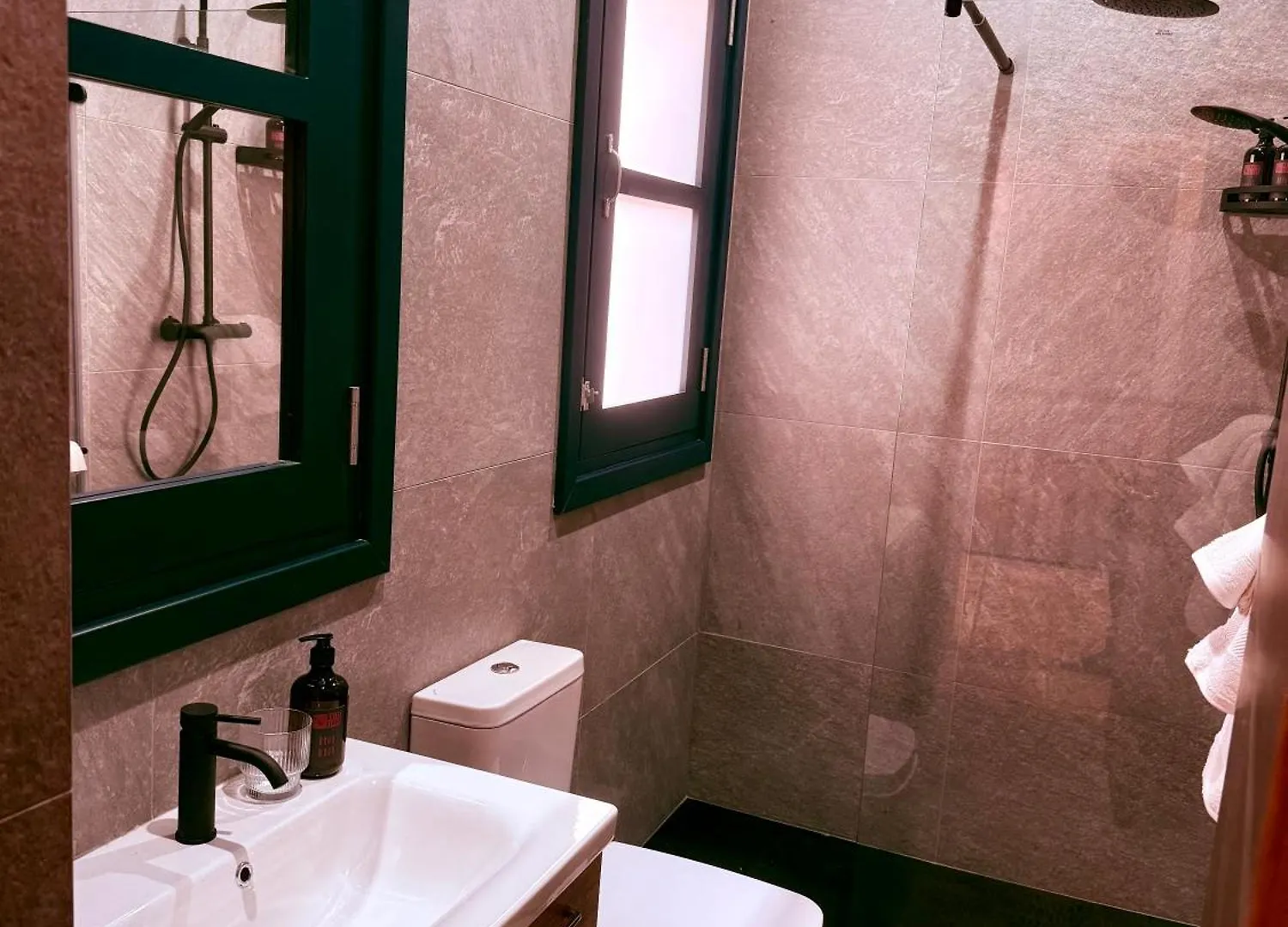 Birgu Square Hotel Guest house