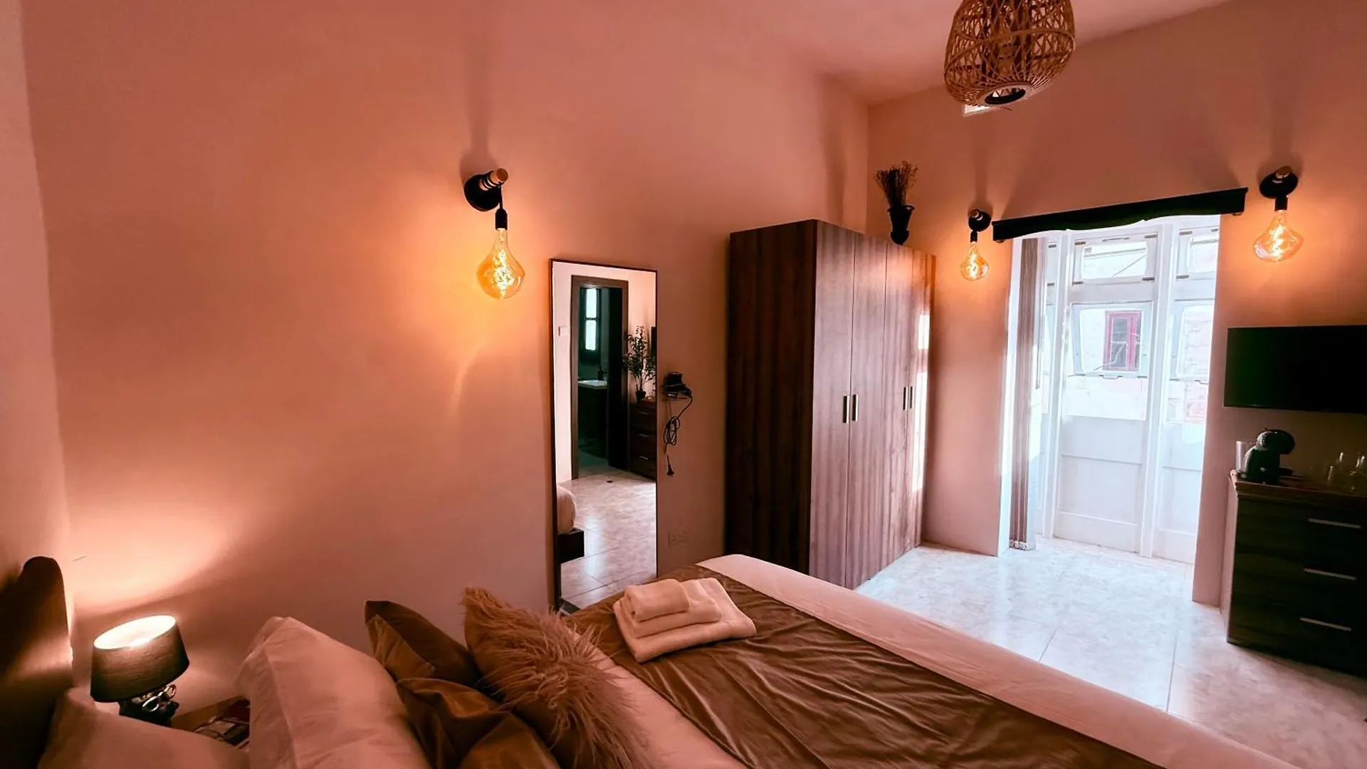 Guest house Birgu Square Hotel